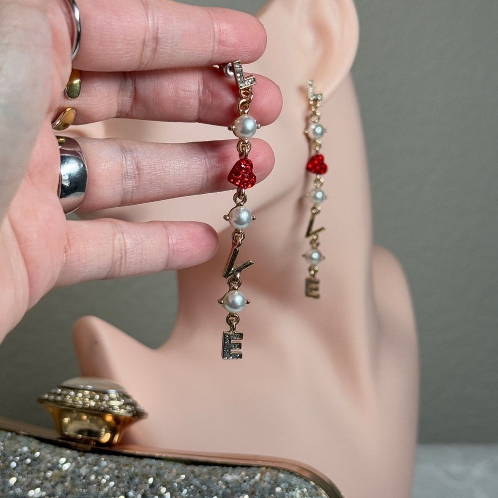 🔥 ❤️ Gold and Red Heart Pearl Earrings - Picture 5 of 7